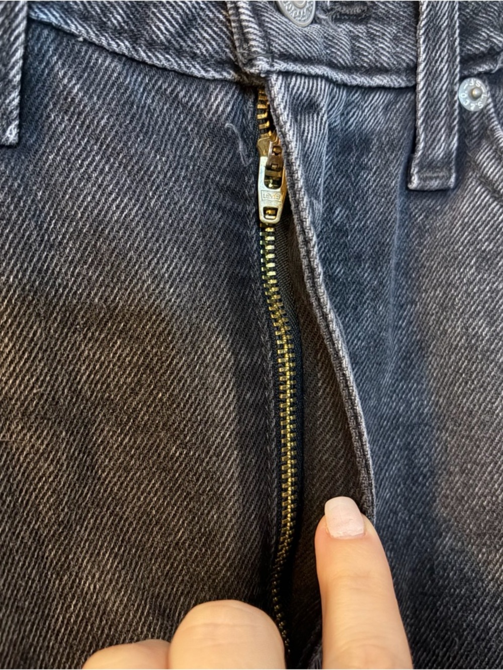 Levi’s Cinch Barrel Jeans size 27 - Picture 4 of 7